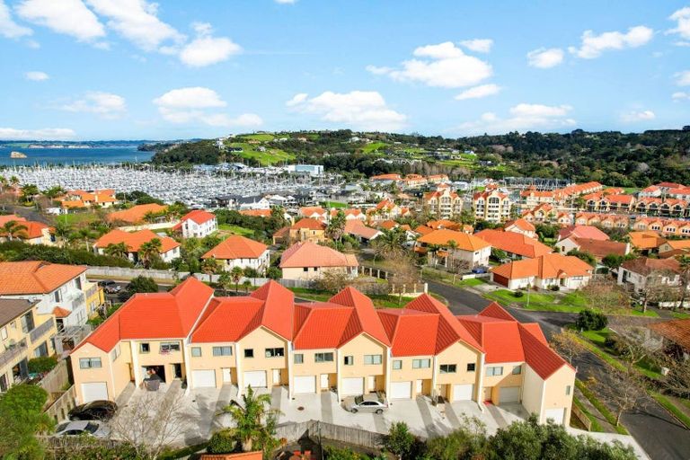 Photo of property in 19 Nautilus Drive, Gulf Harbour, Whangaparaoa, 0930