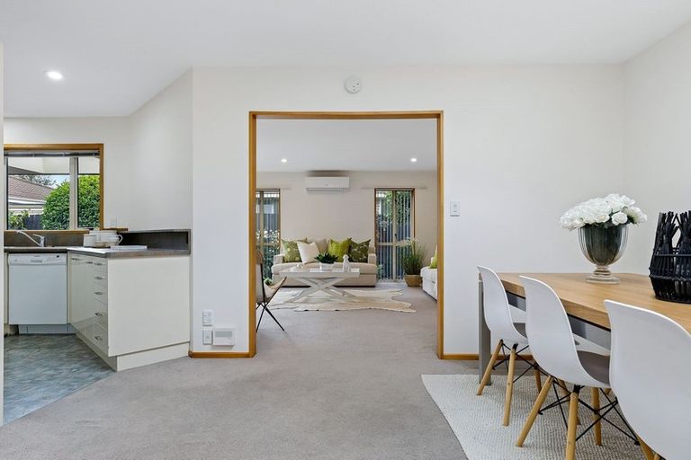 Photo of property in 3/61 Waimairi Road, Upper Riccarton, Christchurch, 8041