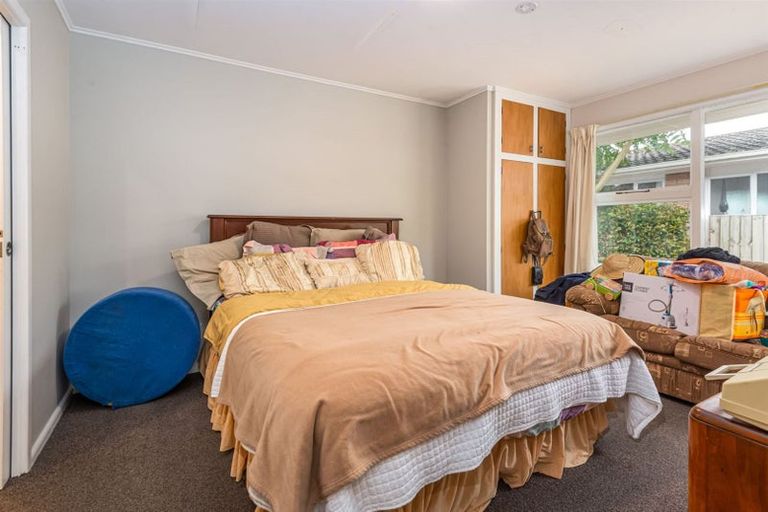 Photo of property in 37 Kent Lodge Avenue, Avonhead, Christchurch, 8042