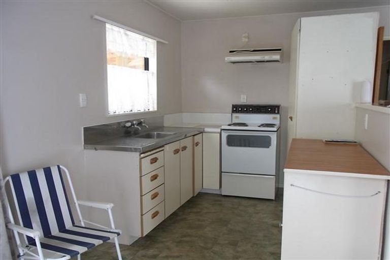 Photo of property in 14 Dellys Grove, Levin, 5510