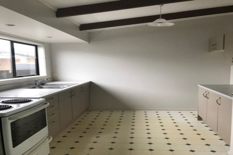 Photo of property in 3 Robertson Road, Ranui, Auckland, 0612