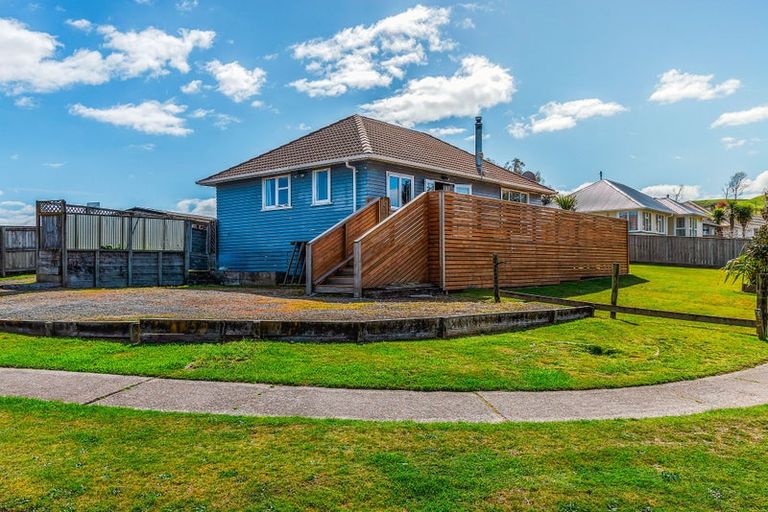 Photo of property in 4 Kauri Drive, Wairakei, Taupo, 3332