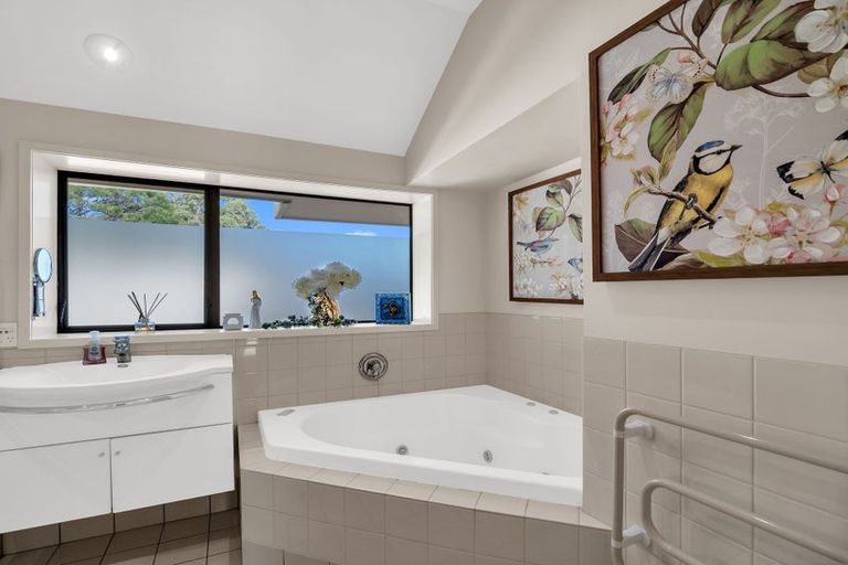 Photo of property in 4 Sanderson Place, Havelock North, 4130