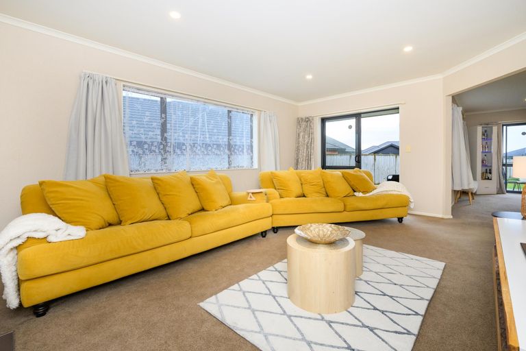 Photo of property in 161 Pacific Drive, Fitzherbert, Palmerston North, 4410