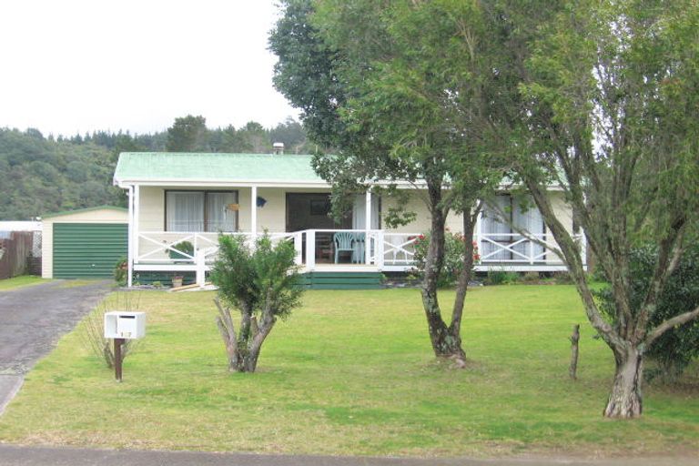 Photo of property in 137 Lorraine Place, Whangamata, 3620