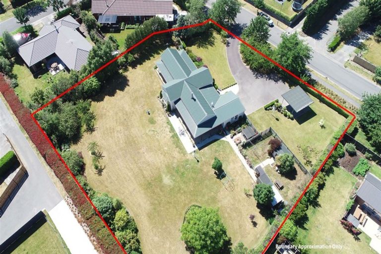 Photo of property in 16 Oak Tree Lane, Rolleston, 7614