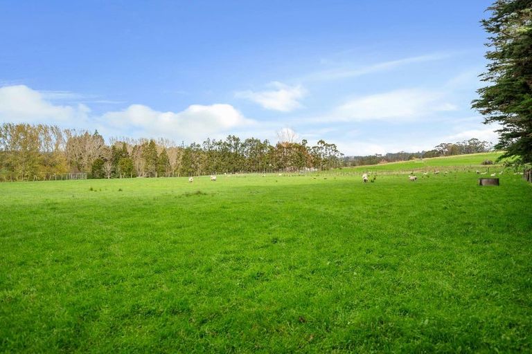 Photo of property in 19 Valley Road, Waitoki, Kaukapakapa, 0871