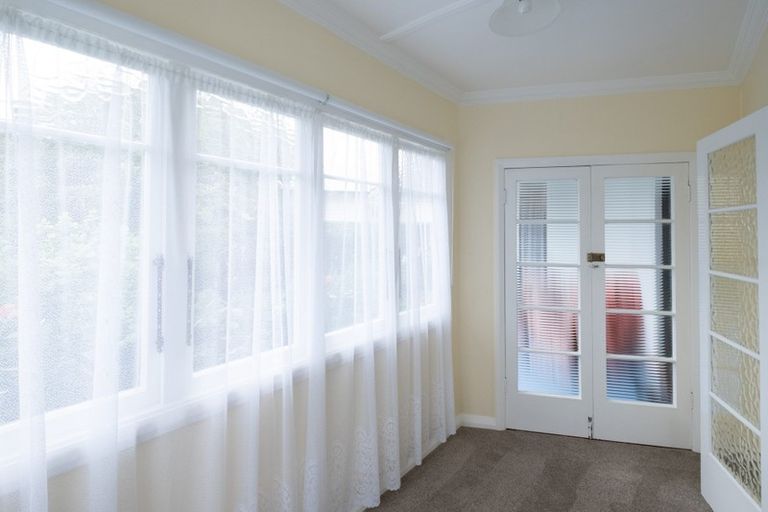 Photo of property in 19 Page Street, Stratford, 4332