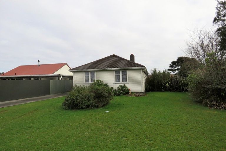 Photo of property in 68 Domett Street, Westport, 7825