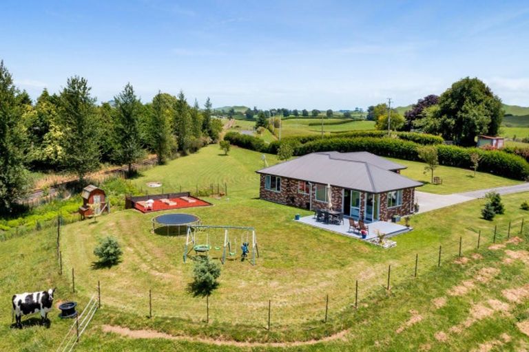 Photo of property in 26 Ahuroa Road, Toko, Stratford, 4392