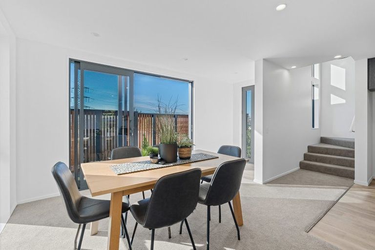 Photo of property in 22 Tapley Close, Halfway Bush, Dunedin, 9010