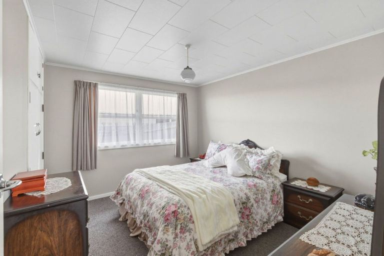 Photo of property in 172 Karaka Street, Castlecliff, Whanganui, 4501