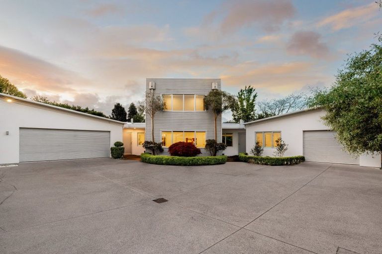 Photo of property in 56 Saint James Drive, Huntington, Hamilton, 3210