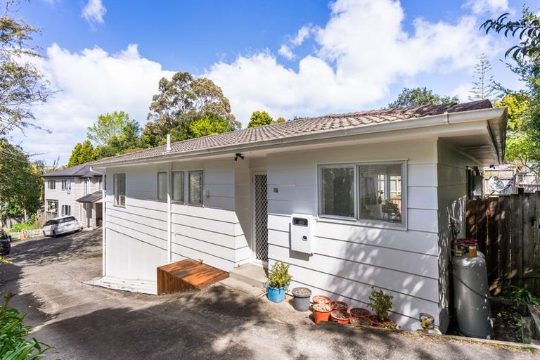 Photo of property in 16 Dunraven Place, Torbay, Auckland, 0630