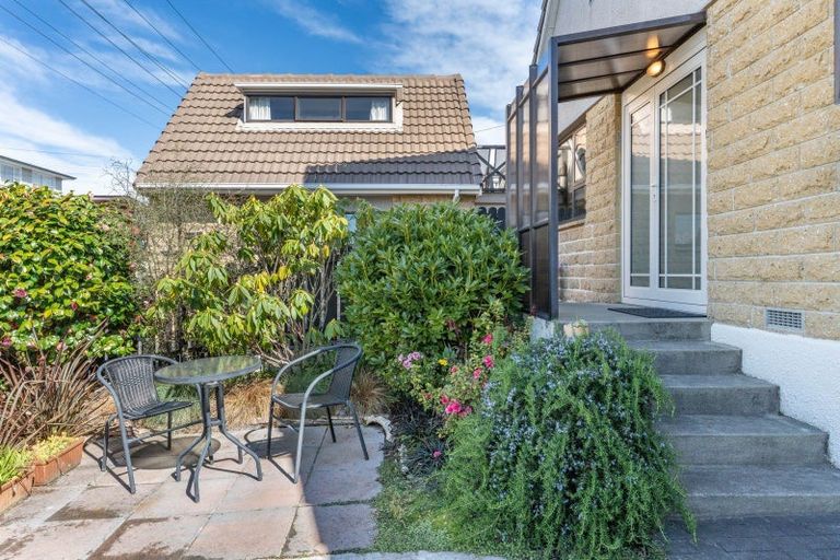 Photo of property in 76 Arthur Street, Dunedin Central, Dunedin, 9016