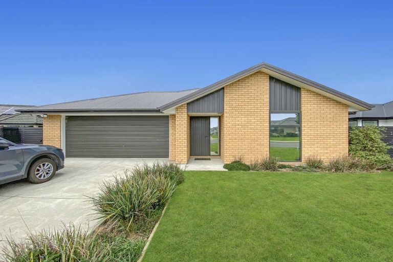 Photo of property in 104 Kemble Drive, Rolleston, 7615