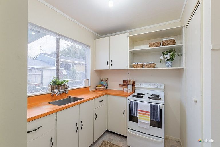 Photo of property in 10f3 Tuapapa Street, Johnsonville, Wellington, 6037