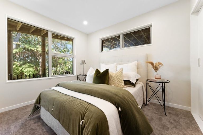 Photo of property in 49 Chamberlain Road, Massey, Auckland, 0614