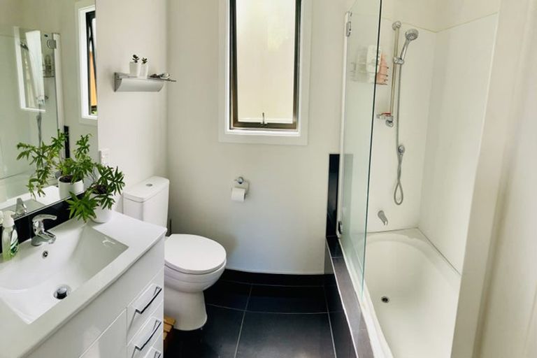 Photo of property in 49 Saunders Close, Whitby, Porirua, 5024