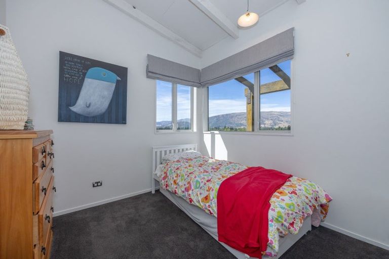 Photo of property in 12 Hillview Place, Wanaka, 9305