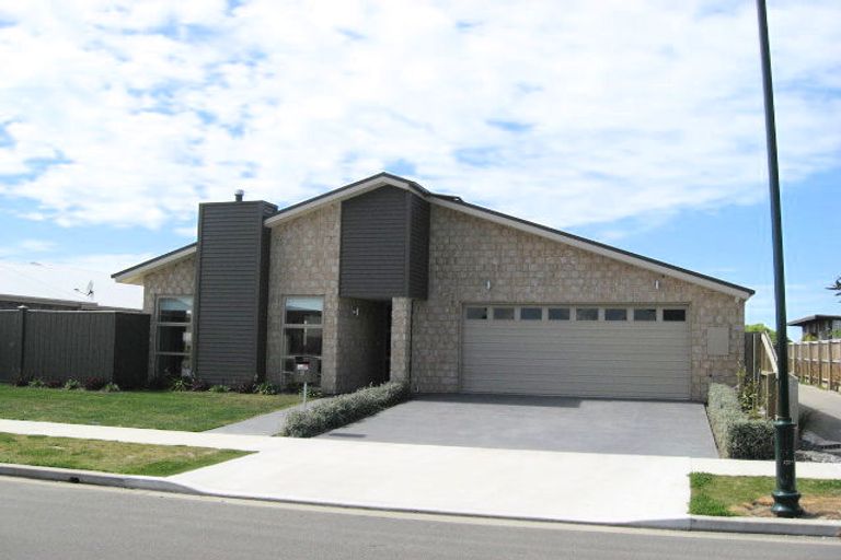 Photo of property in 3 Allison Crescent, Kaiapoi, 7630