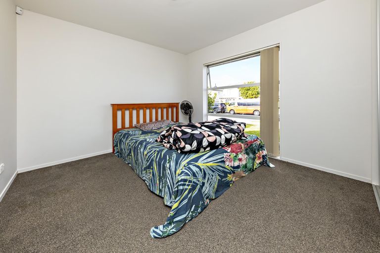 Photo of property in 30 Popokatea Drive, Takanini, 2112