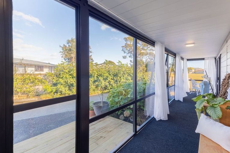 Photo of property in 20 Olive Terrace, Paraparaumu Beach, Paraparaumu, 5032
