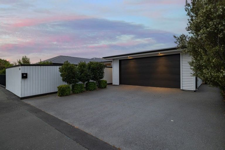 Photo of property in 33 Reginald Street, Burwood, Christchurch, 8083