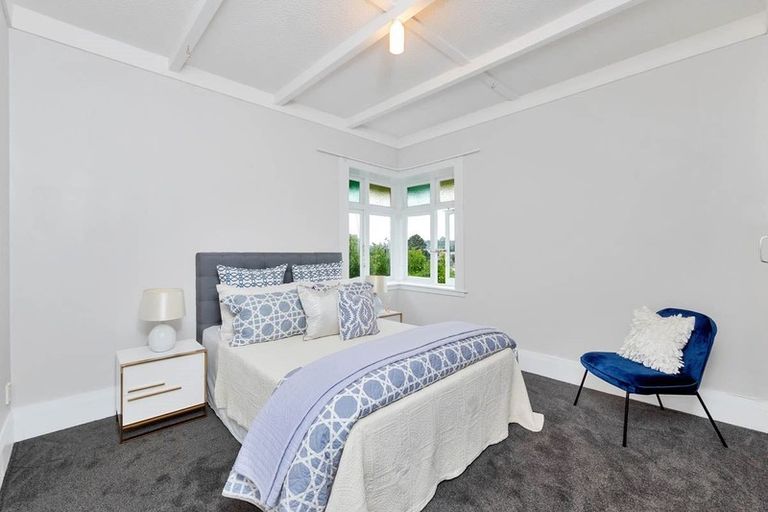 Photo of property in 55 Chislehurst Street, Henderson, Auckland, 0612