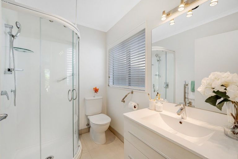 Photo of property in 28 Drake Street, Howick, Auckland, 2014