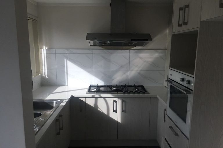 Photo of property in 8 Skyla Place, Massey, Auckland, 0614