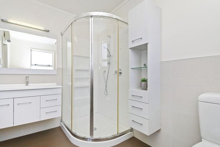 Photo of property in 4 Saint Aidans Way, Tawa, Wellington, 5028