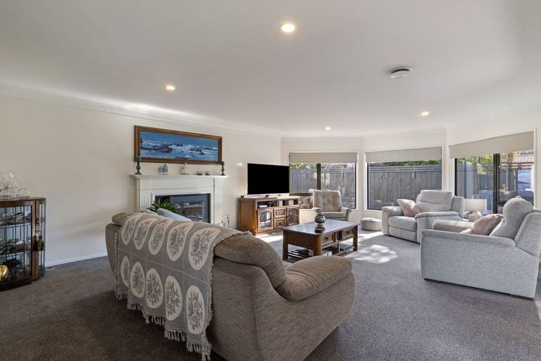 Photo of property in 18 Dougherty Place, Hokowhitu, Palmerston North, 4410