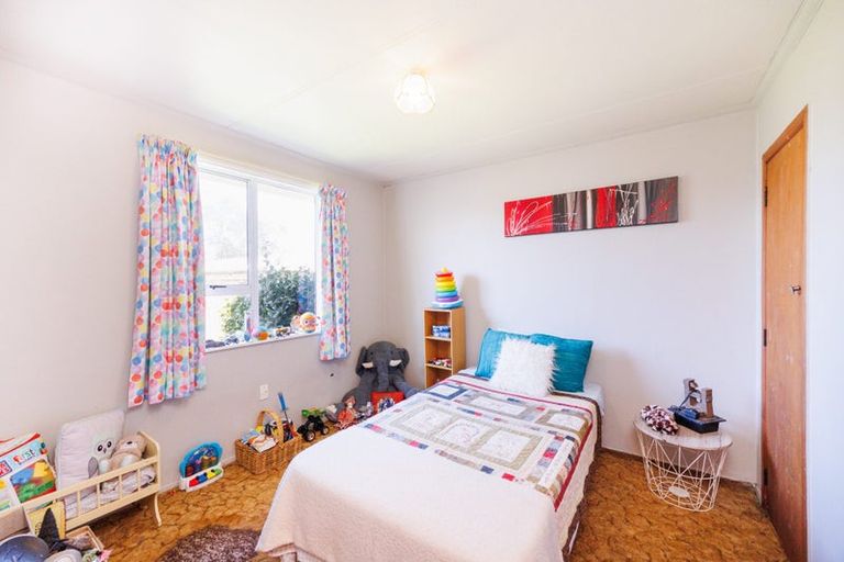 Photo of property in 28 Benmore Avenue, Cloverlea, Palmerston North, 4412