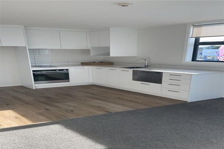 Photo of property in 2a Gibbons Street, Upper Hutt Central, Upper Hutt, 5018