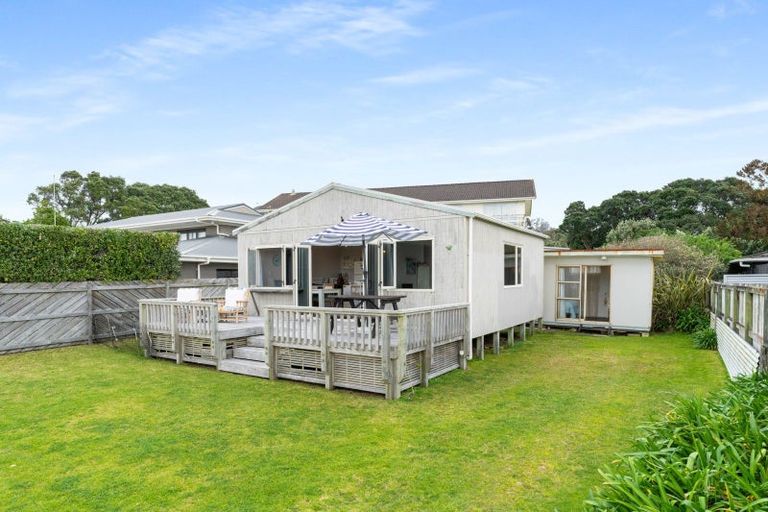 Photo of property in 38 Kon Tiki Road, Whiritoa, Whangamata, 3691