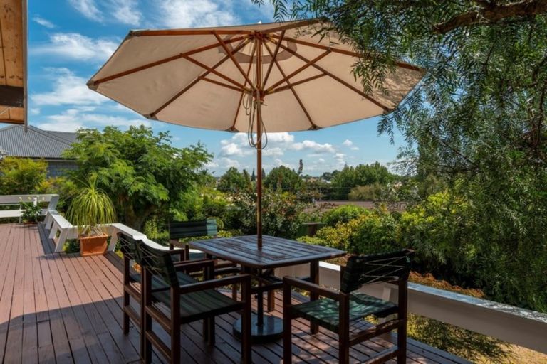 Photo of property in 25 Linklater Avenue, Bellevue, Tauranga, 3110