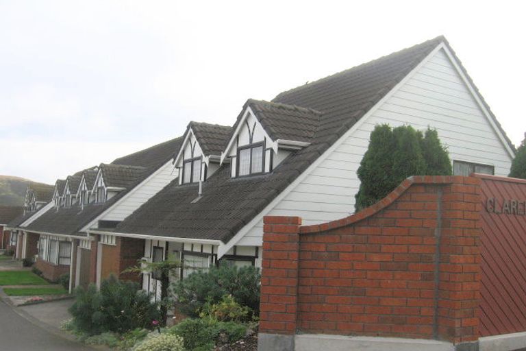 Photo of property in 2/49 Mana Esplanade, Paremata, Porirua, 5026
