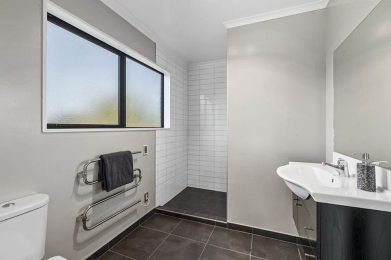 Photo of property in 12 Frame Crescent, Rolleston, 7614