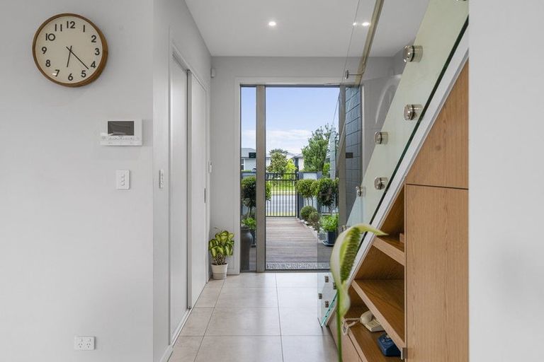 Photo of property in 64 Sandhurst Drive, Papamoa Beach, Papamoa, 3118