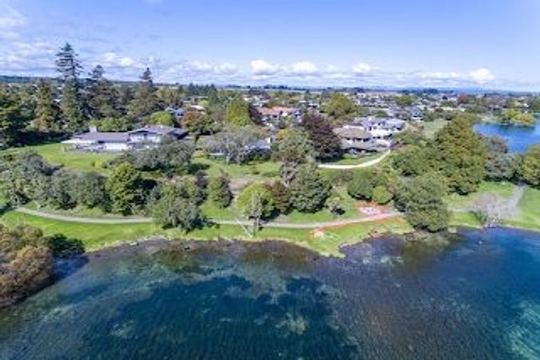 Photo of property in 18 Oregon Drive, Rainbow Point, Taupo, 3330