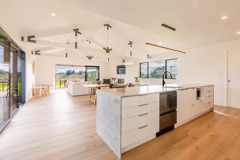 Photo of property in 1 Braehead Road, Otane, 4277