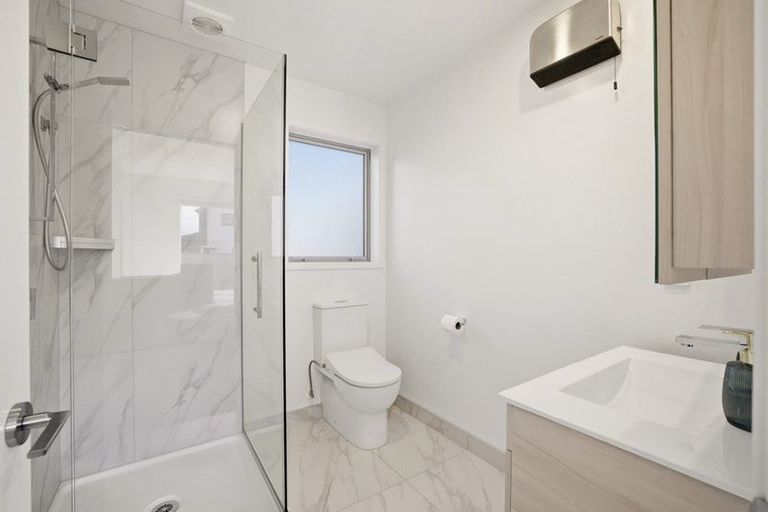 Photo of property in 4/5 Matata Place, Dallington, Christchurch, 8061