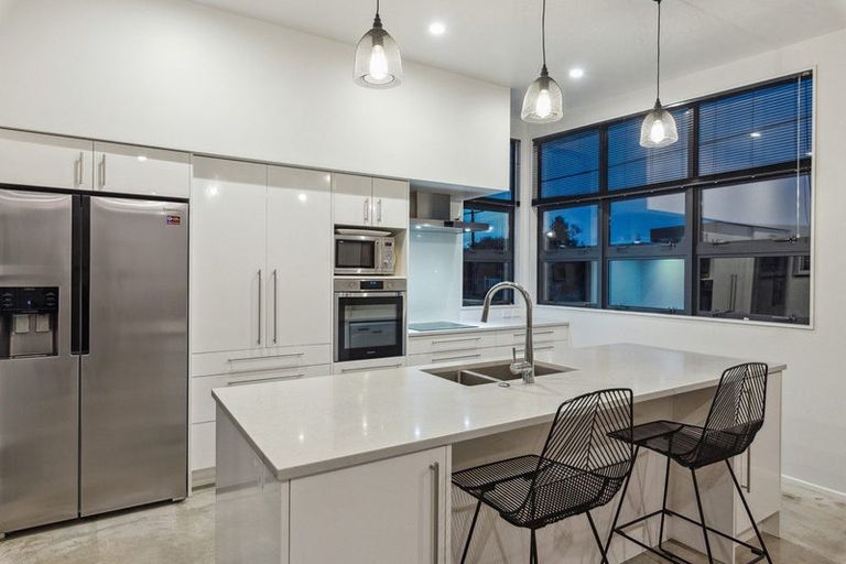 Photo of property in 12a Mahana Road, Paraparaumu Beach, Paraparaumu, 5032