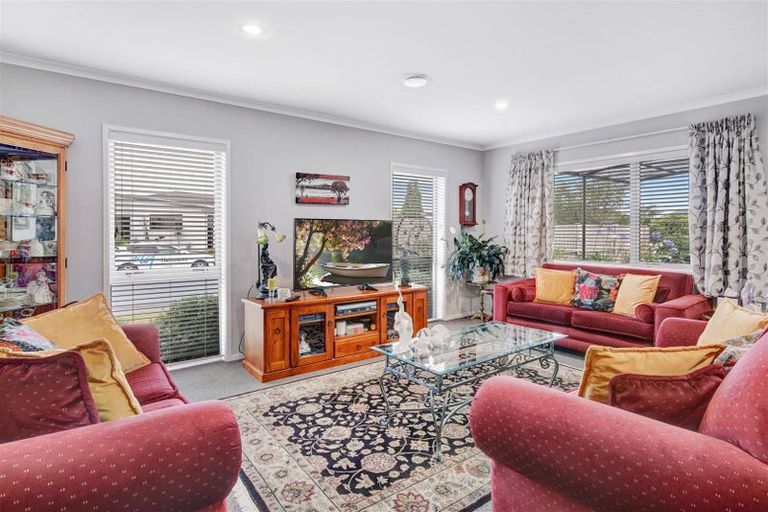 Photo of property in 18 Sincock Place, Kaiapoi, 7630