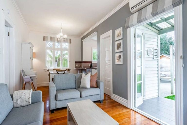 Photo of property in 388 Fergusson Drive, Heretaunga, Upper Hutt, 5018