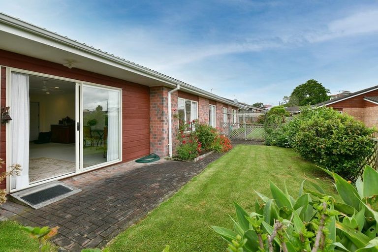 Photo of property in 26 The Grove, Red Beach, 0932