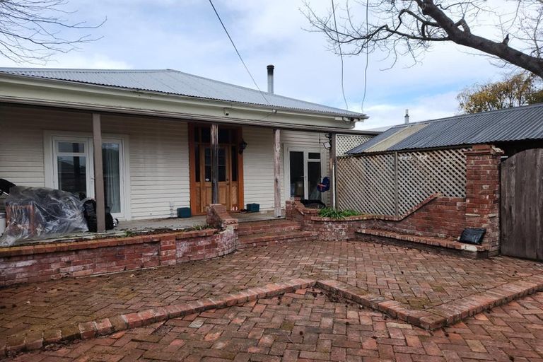 Photo of property in 98 Geraldine Street, Edgeware, Christchurch, 8013