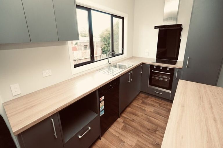 Photo of property in 37 Grey Street, Woodville, 4920