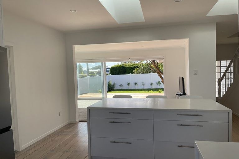 Photo of property in 1/20 Gordon Avenue, Milford, Auckland, 0620
